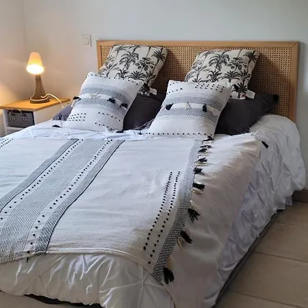 4 Personnes La Vierge Noire Villa